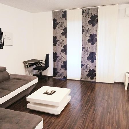 Familyhouse Appartement Pula Buitenkant foto