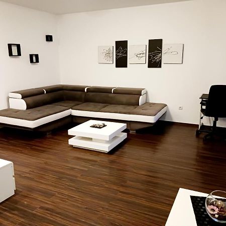 Familyhouse Appartement Pula Buitenkant foto